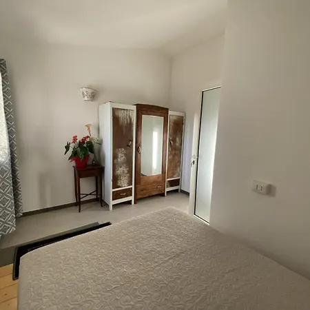 Casa Vacanze Nana Con Cortile * Tortolì